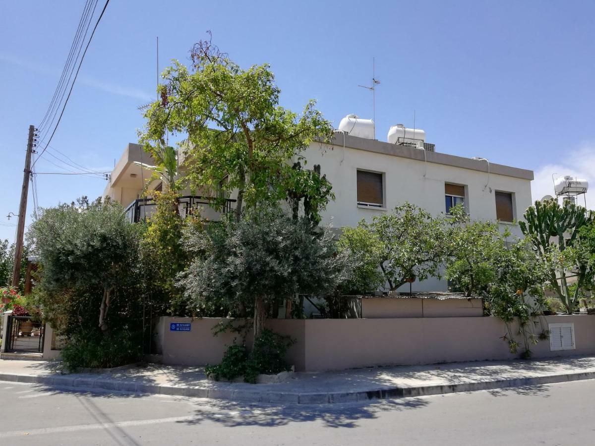 Family Nest In The Heart Of Limassol Villa Exterior photo