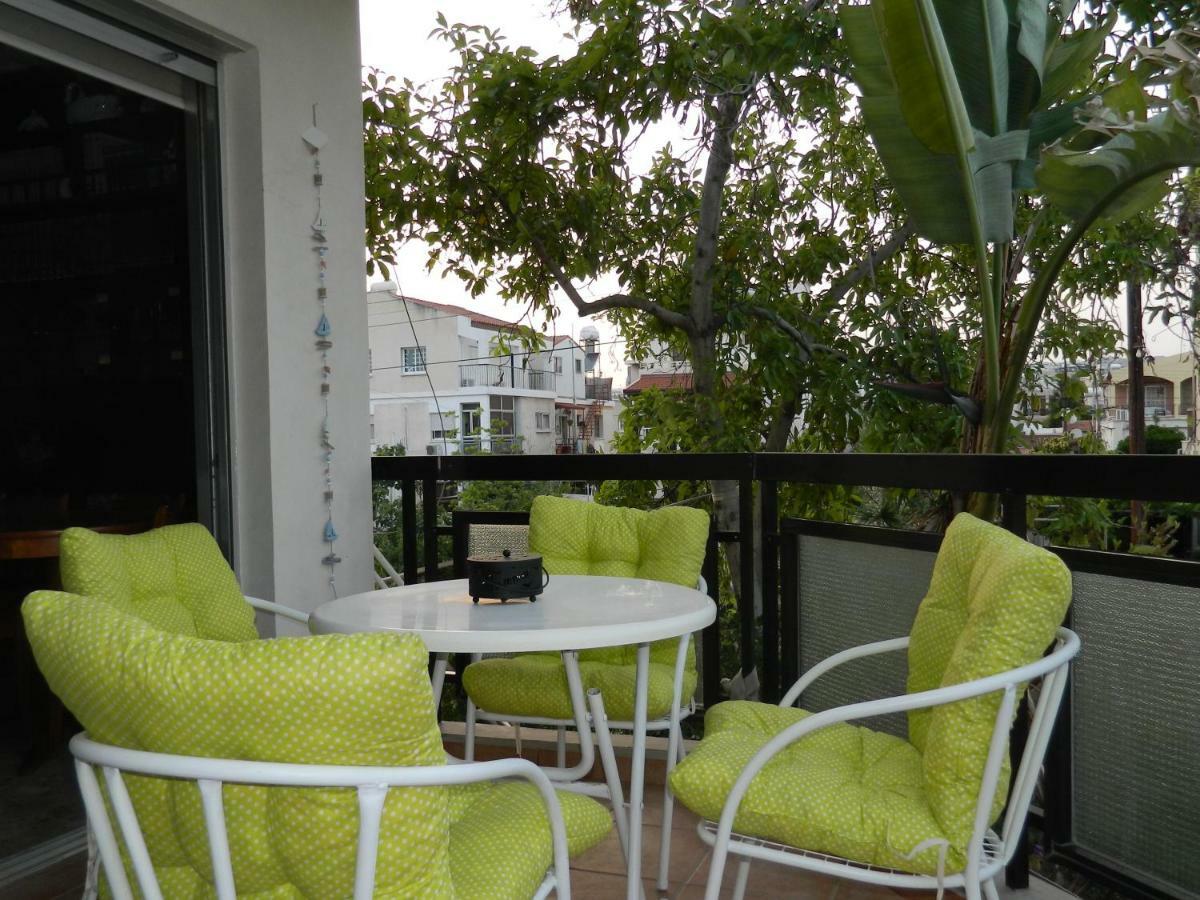 Family Nest In The Heart Of Limassol Villa Exterior photo
